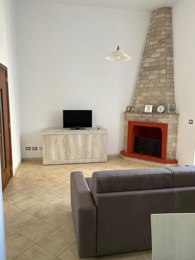 Casa Vacanza “Lillo 16” กาวัลลีโน ดิ เลชเช ภายนอก รูปภาพ